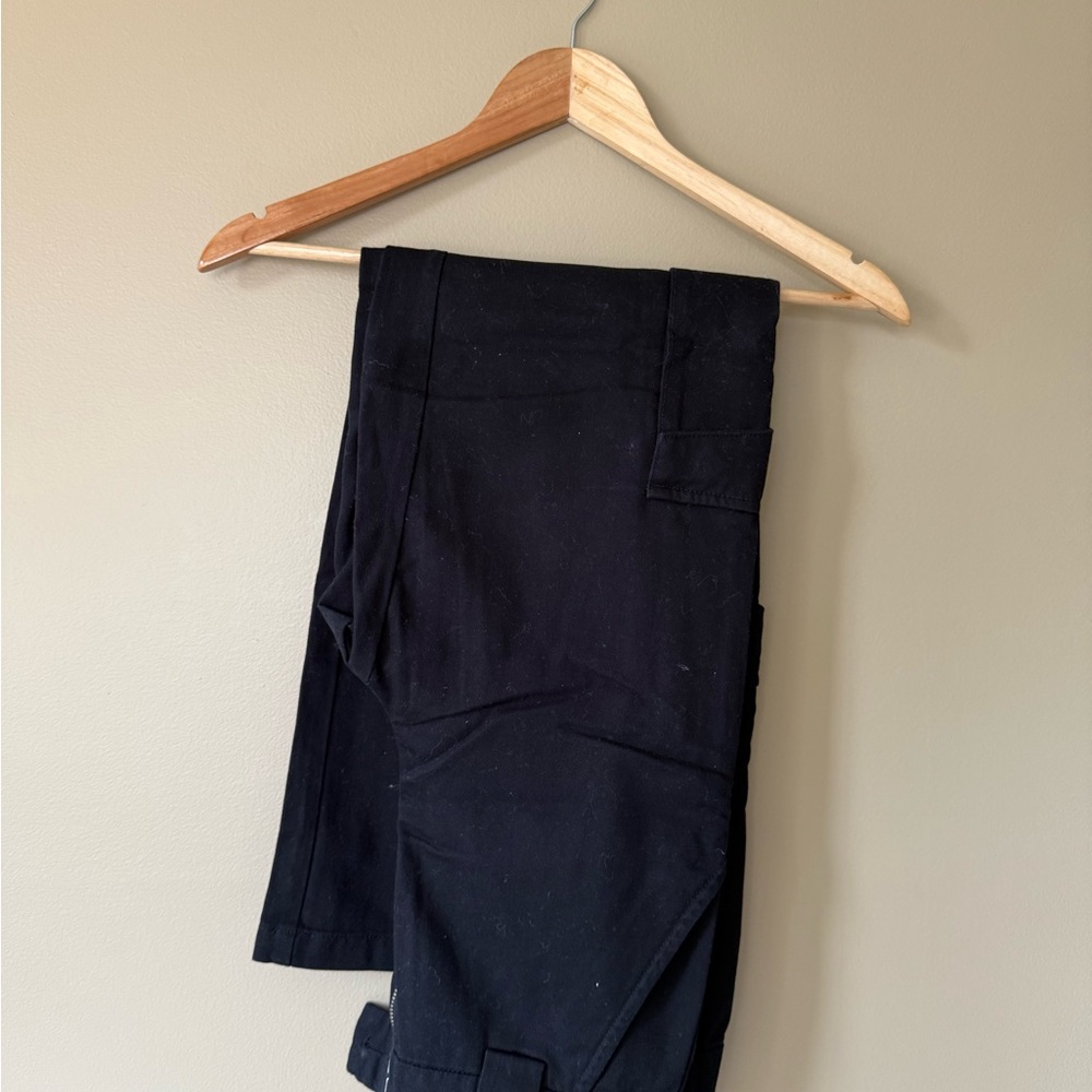 Woman’s Black Cargo Pants